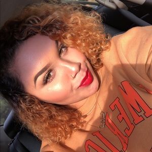 Meet your Posher, Sabrina